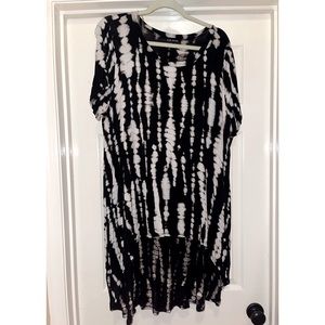 Rae Mode black/white Plus size high low top 3x